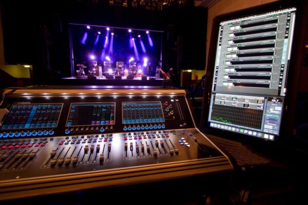 Digico S21/31 + D2 Rack 48-16 / Alquiler por Día - Image 2