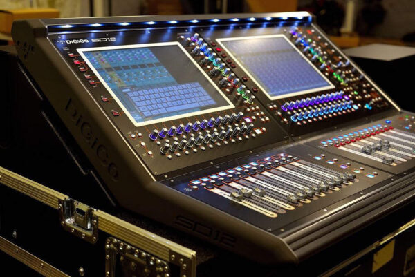 Alquiler por Día/ Digico SD12 + SDRack